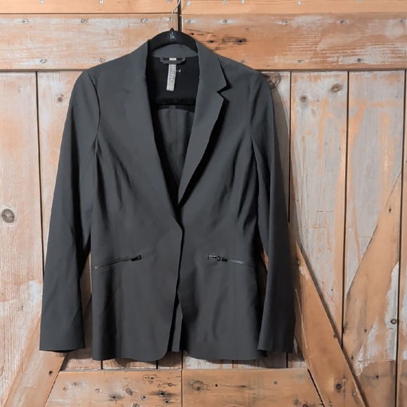 Athleta Jackets & Blazers - Athleta Blazer.   Size 6.   Awesome